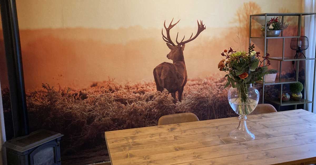 Veggmaleri med rådyr
