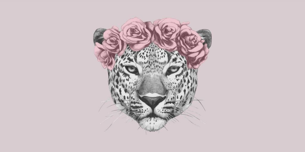 leopard med rosa blommor