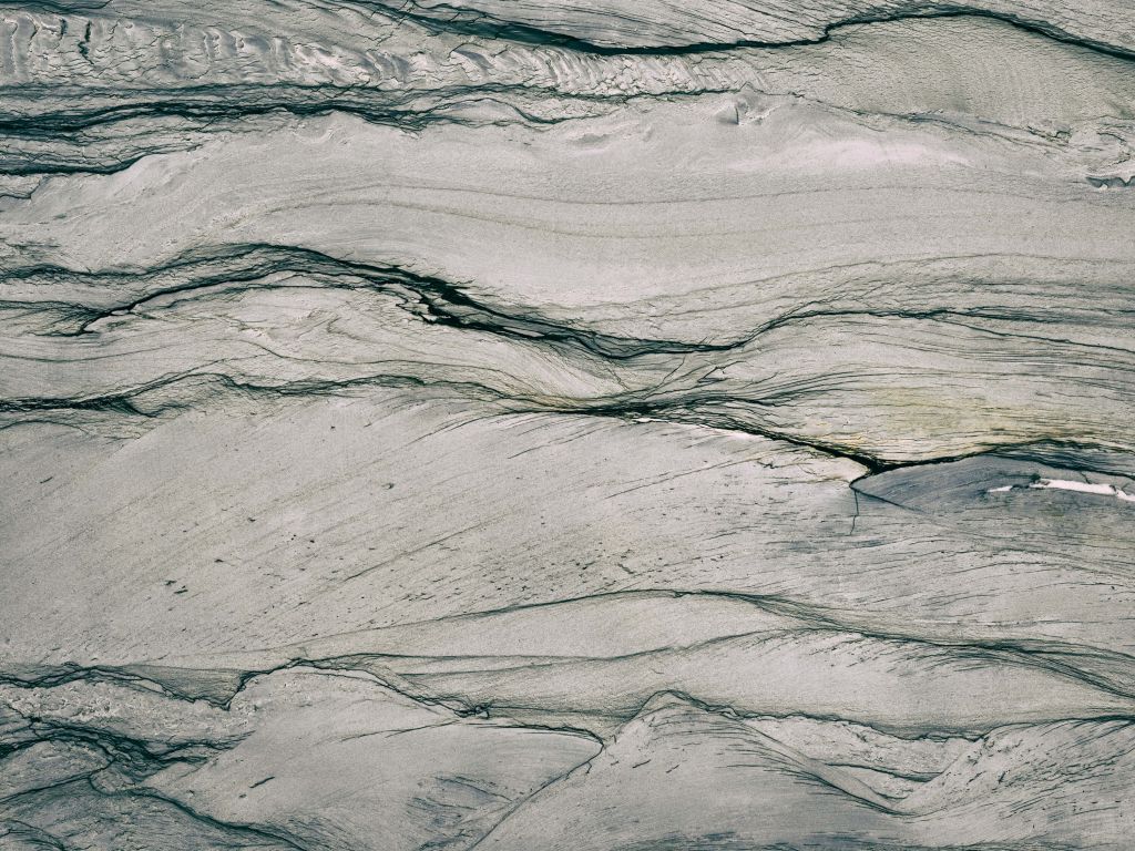 Skiktad marmor med djup