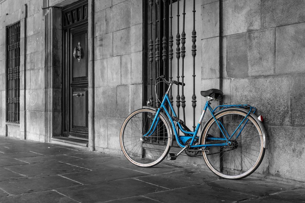 Gammel blå cykel