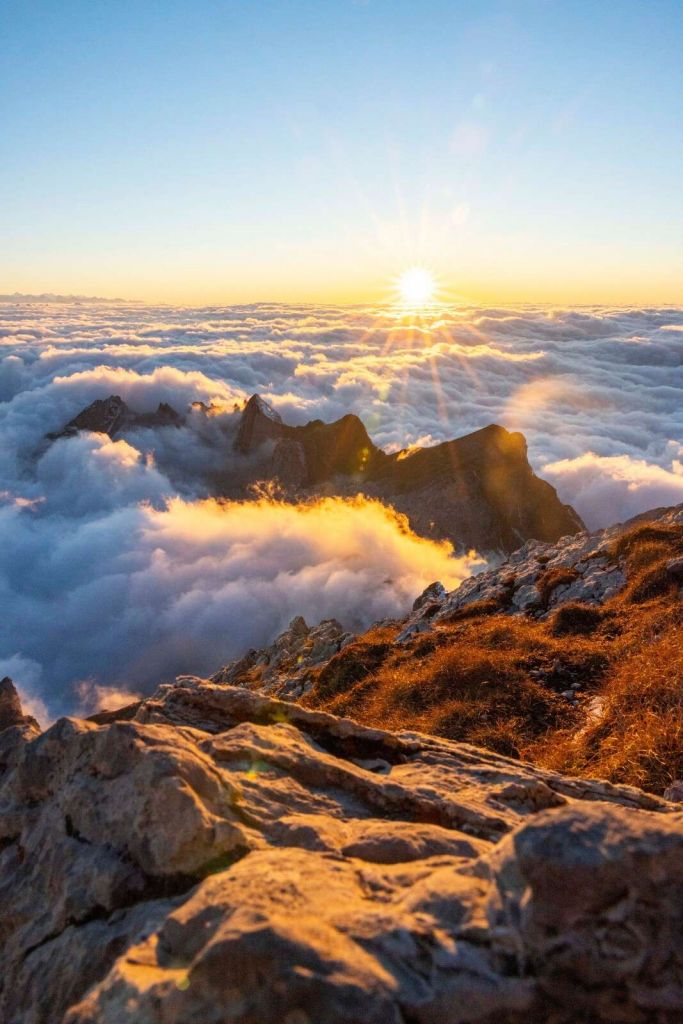 Sollys over skyhavet