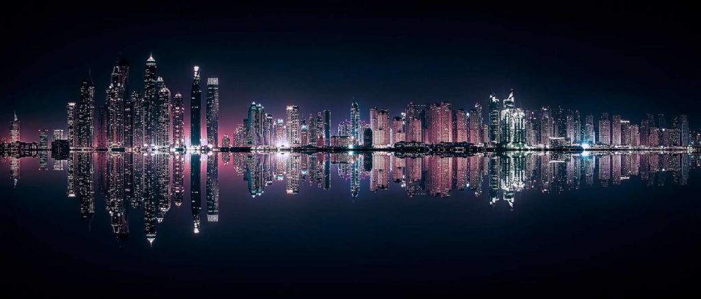 Nattelys over stille vande