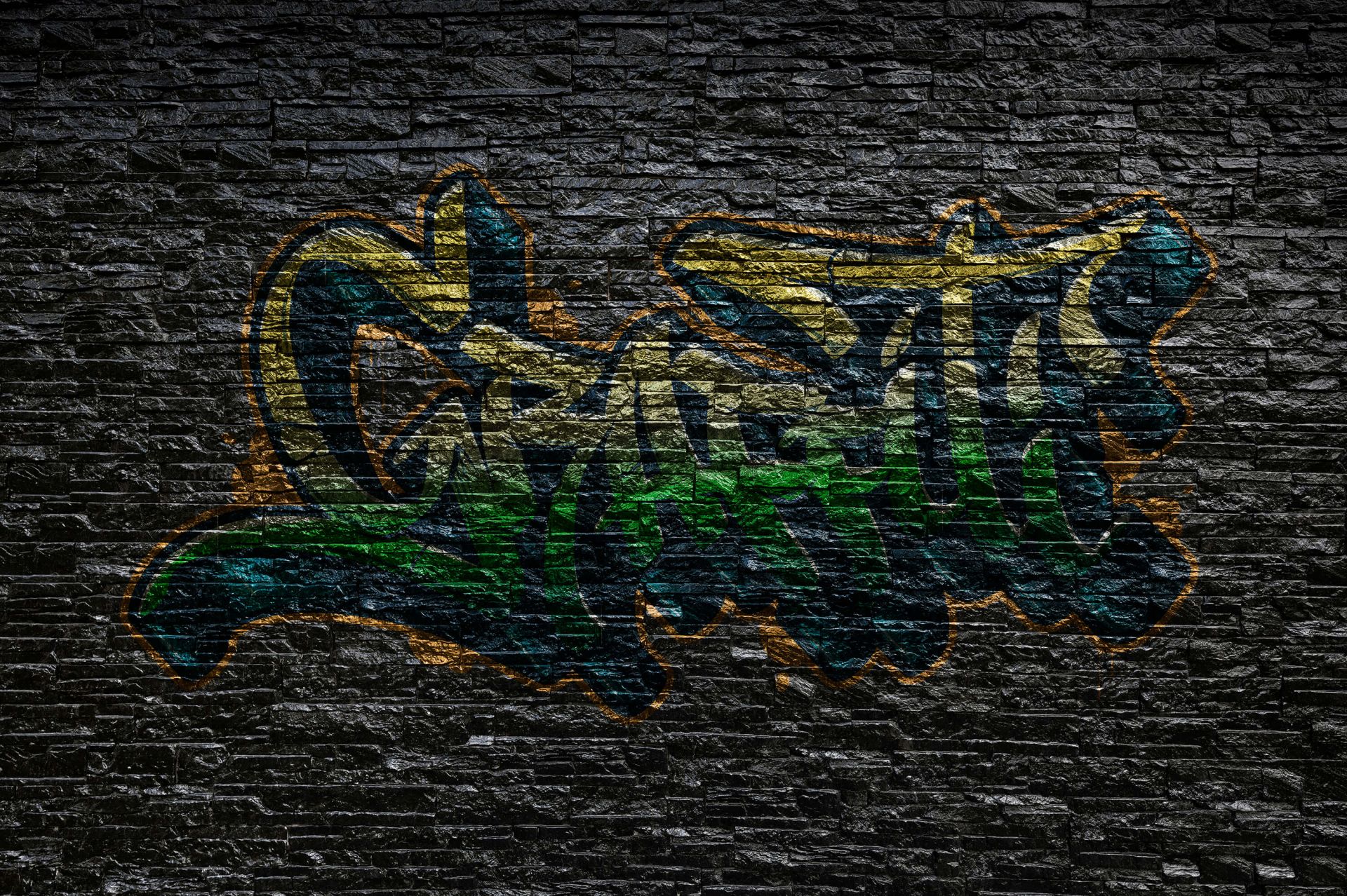 Graffiti på svarte steiner