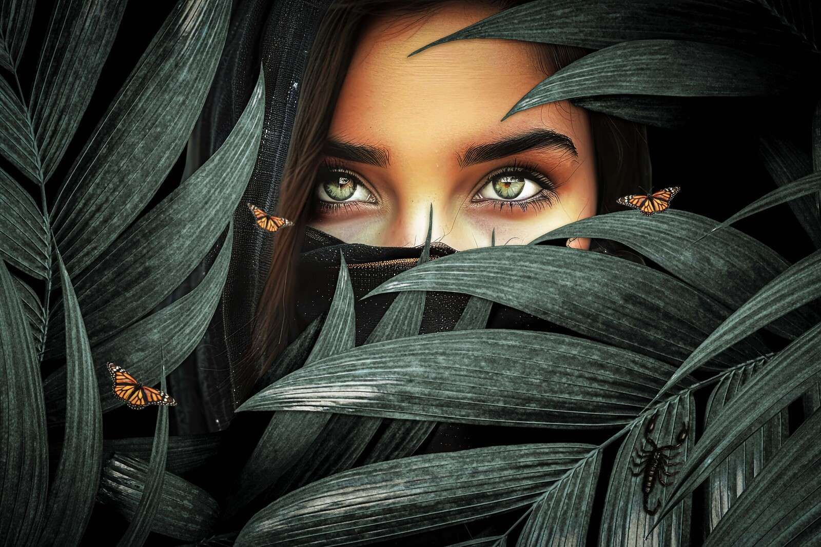 Grønn blikk mellom palmer