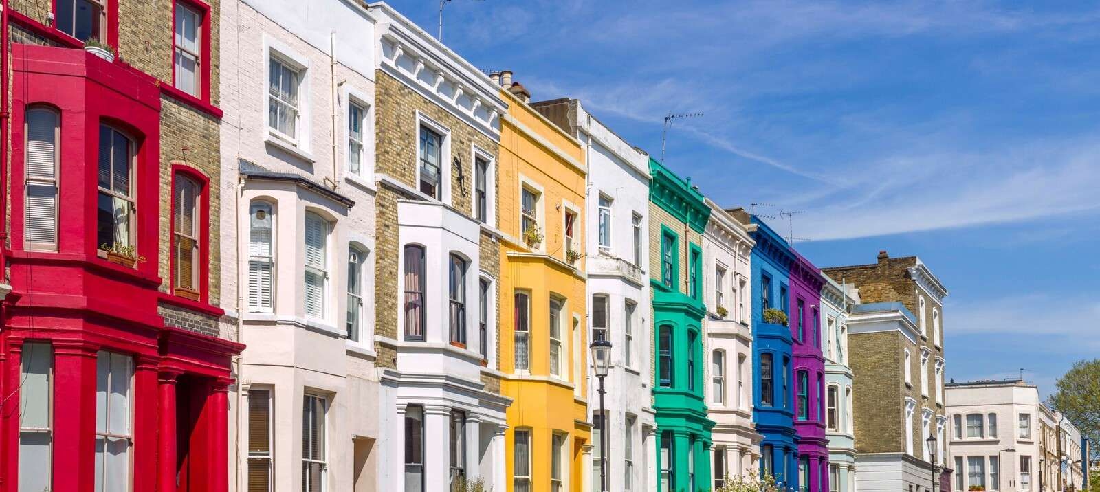 Färgglada byggnader på Portobello Road, London