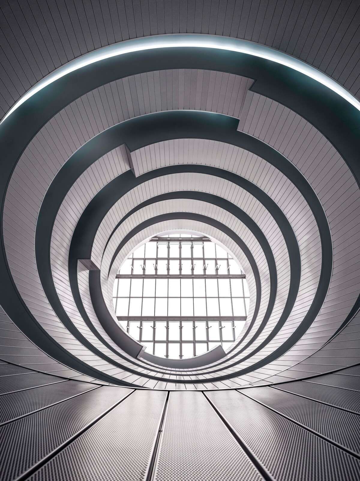 Konsentrisk harmoni i beige.